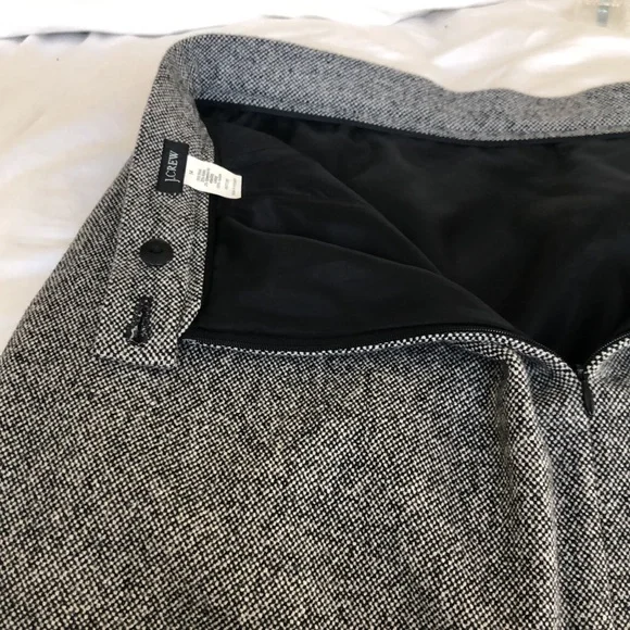 JCREW•Vintage Tweed Pencil Skirt - Picture 4 of 10